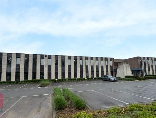                                        Bureaux à louer à Zaventem, € 4.667
