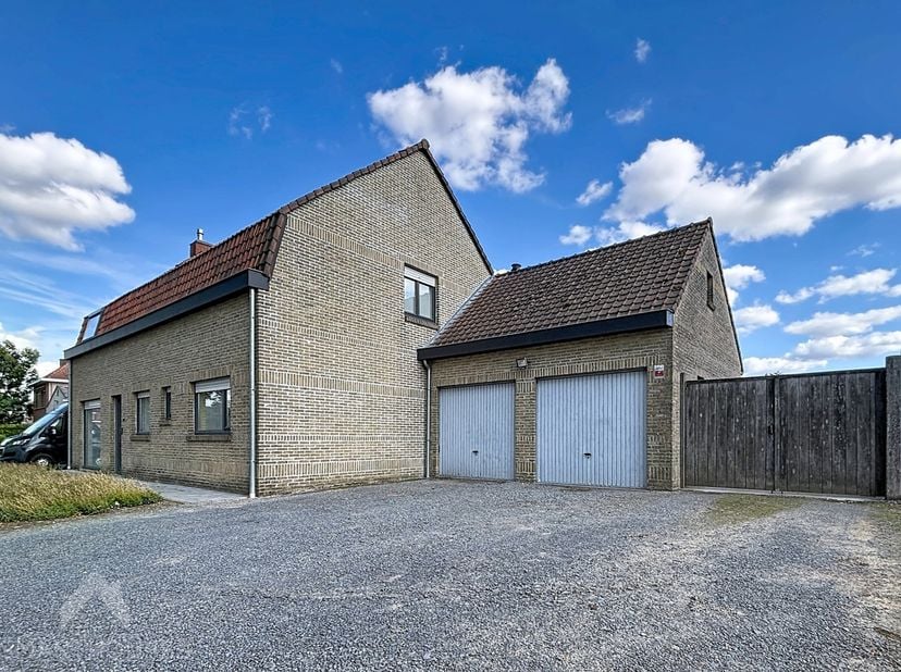 Huis te koop in Wervikstraat 70,
                    8940 Geluwe