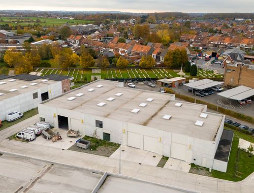                                         Entrepôt à vendre à Harelbeke, € 436.500
