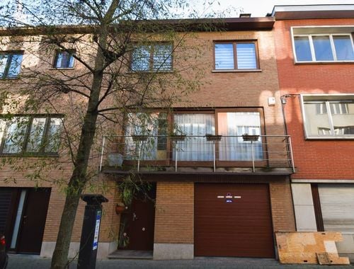                                         Bel-étage à vendre à Molenbeek-Saint-Jean, € 479.000
