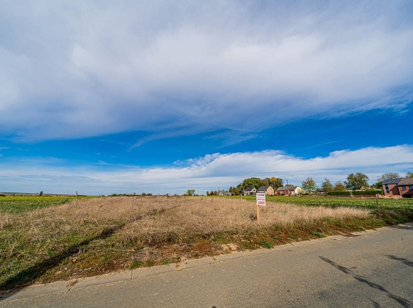 Terrain à vendre à Rue Les Tris,
                    5651 Berzée