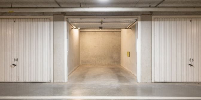 Garage te koop in Albert I promenade 60 bus 87, 8400 Oostende