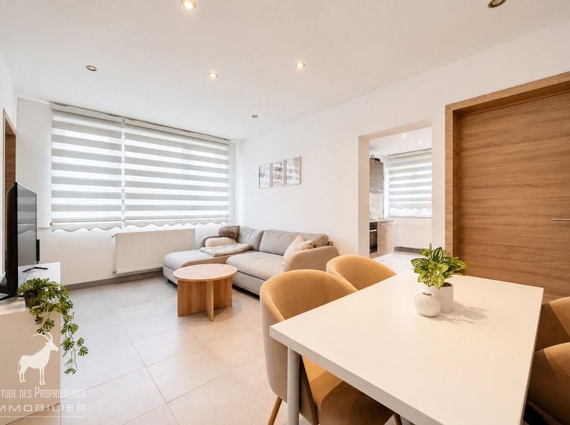 Appartement te huur in rue Institut Dogniaux 86,
                    6040 Jumet