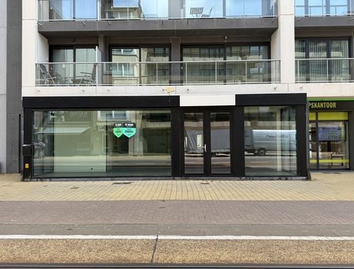                                         Handelsgelijkvloers te huur in Middelkerke, € 2.500
