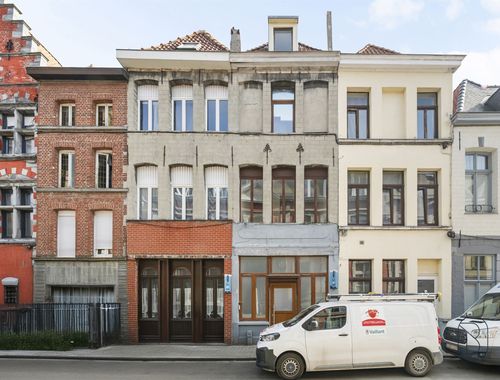                                         Appartementsgebouw te koop in Tournai, € 239.000
