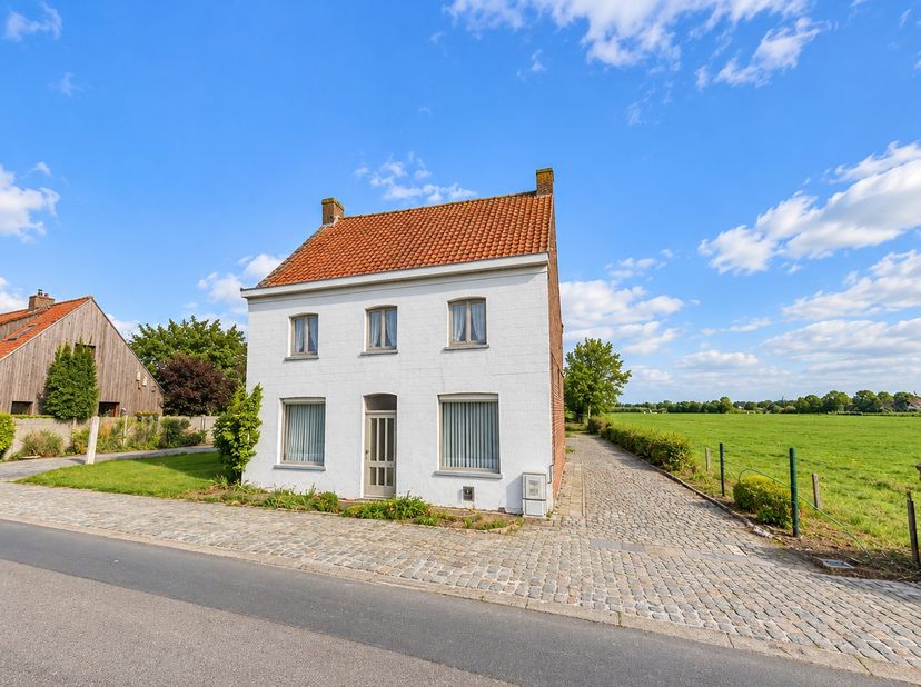 Huis te koop in Lampernissestraat 2,
                    8600 Diksmuide