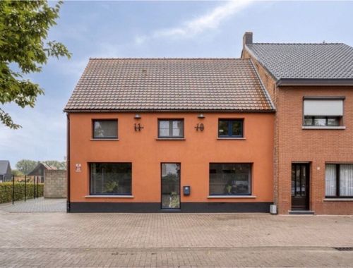                                         Eengezinswoning te koop in Geel, € 350.000
