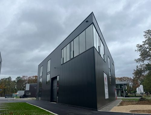                                         Bedrijfsgebouw te koop in As, € 495.000
