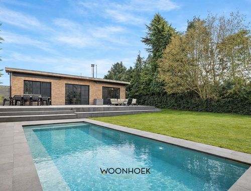                                         Villa à vendre à Zwijndrecht, € 699.000
