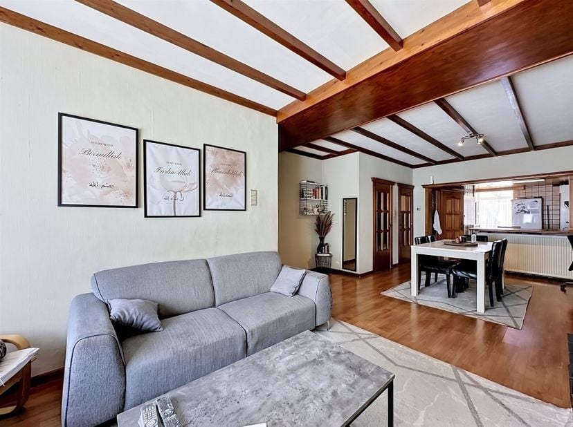 Maison à vendre à Schoolstraat 245,
                    9100 Sint-Niklaas
