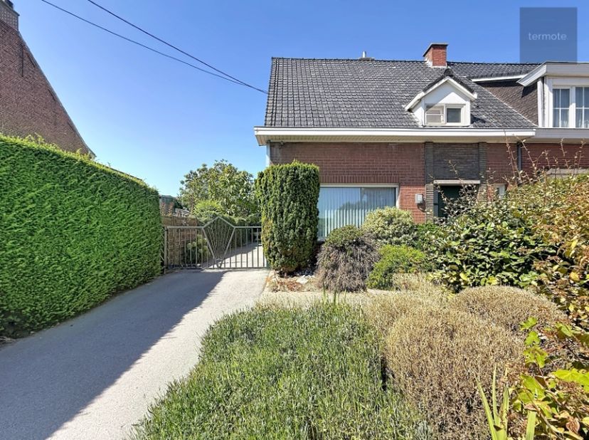 Maison à vendre
                    à 8792 Desselgem