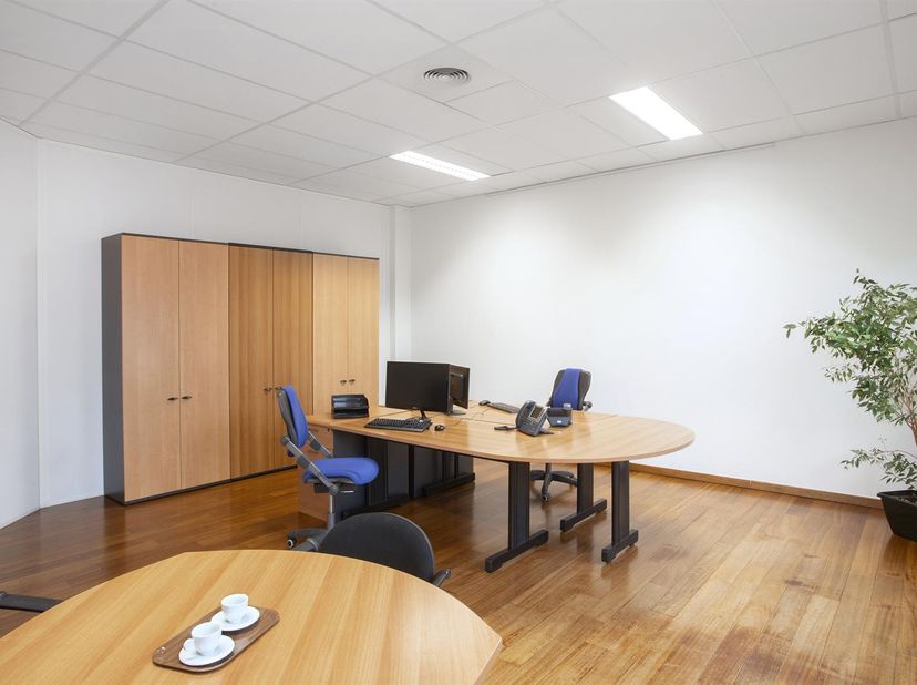Zoning Nord de Wavre : Très beau bureau de 32 m² (zone 8 sur le plan) dans un espace partagé de style "coworking"  multi entreprises --&amp;gt; Idéal pour