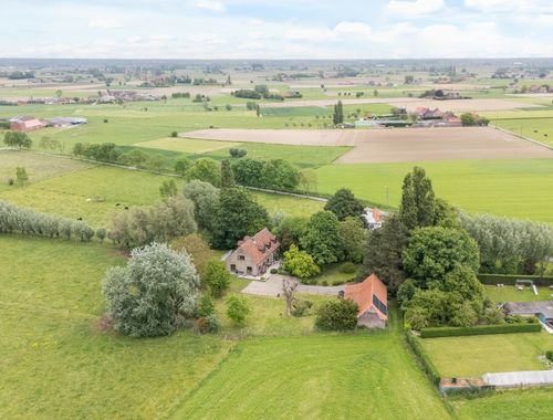                                         Woning te koop in Aarsele, € 975.000
