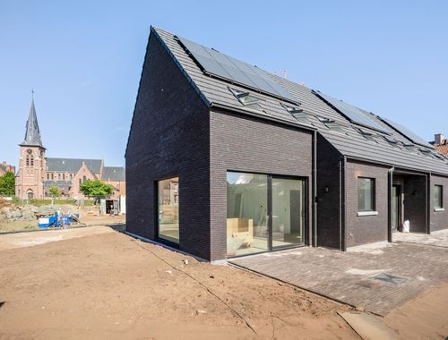                                        Eengezinswoning te koop in Geel, € 382.000
