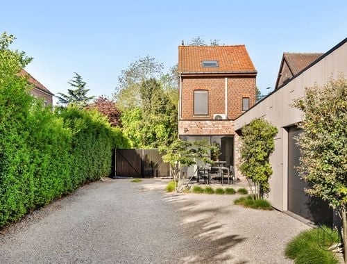                                         Gemengd gebruik te koop in Harelbeke, € 449.000
