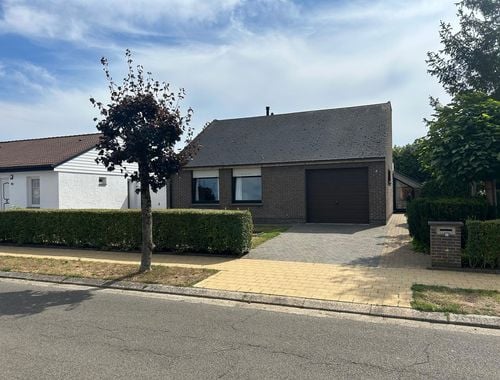                                         Villa te koop in Kapellen, € 475.000
