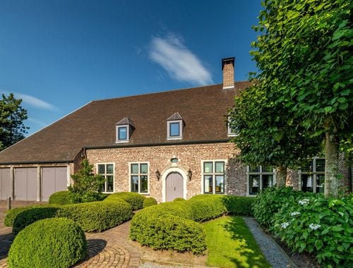                                         Villa te koop in Rijkevorsel, € 1.495.000
