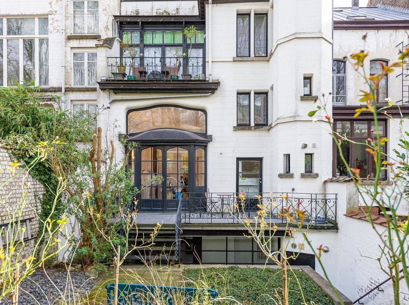 Appartement te koop
                    in 1190 Vorst