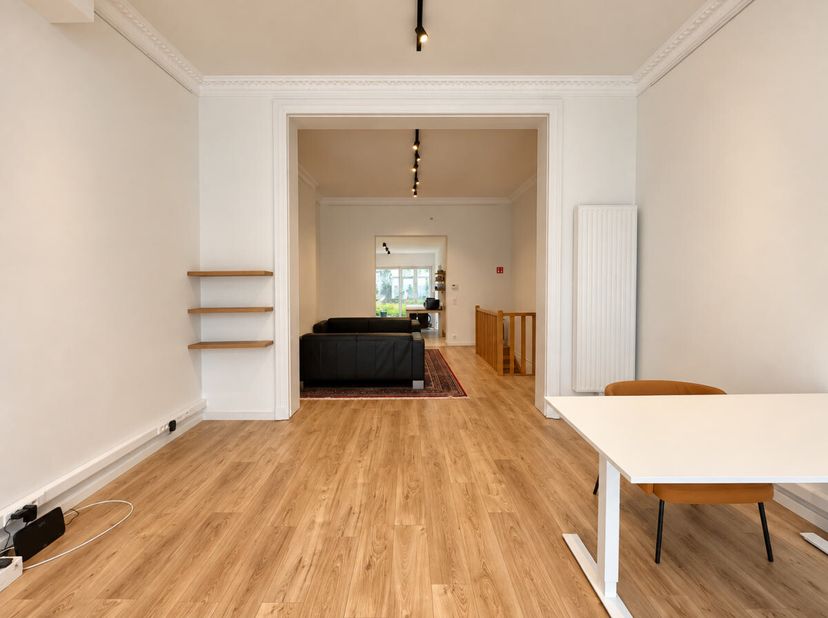 Bedrijfsvastgoed te huur in Rue Maria Malibran 54,
                    1050 Elsene