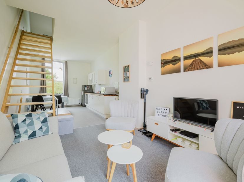 Deze energiezuinige woning is gelegen op één van de meest gegeerde locaties van Gent!<br />
LIGGING<br />
Gelegen op een absolute toplocatie nabij het