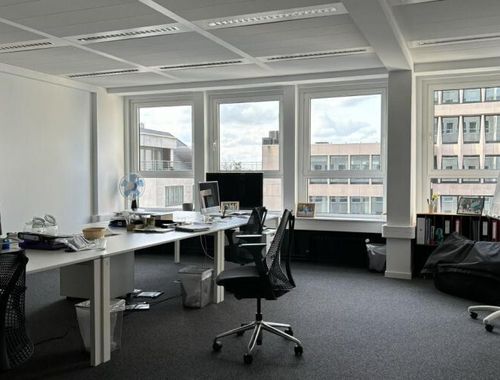                             Bâtiment d’entreprise à louer à Ixelles
