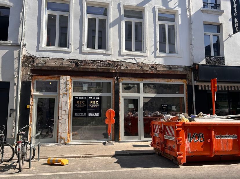 Casco horecapand te huur | Unieke toplocatie in het centrum van Lier<br />
Gelegen in het bruisende hart van Lier bevindt zich dit uitzonderlijke casc