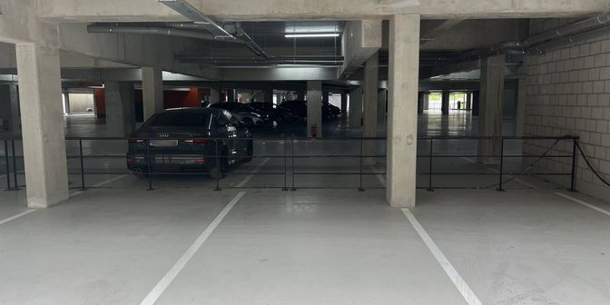 Garage te huur in Marcella Van Den Brilplein 6 bus P10, 2850 Boom
