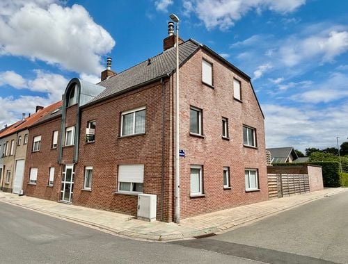                                         Appartement te huur in Izegem, € 750
