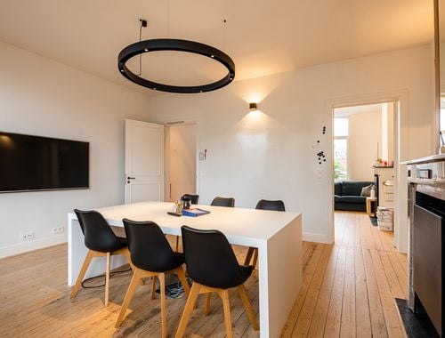                                         Kantoor te huur in Gent, € 850

