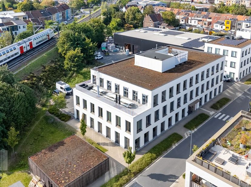 Bedrijfsvastgoed te huur in Foreestelaan 1,
                    9000 Gent