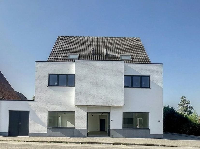 Huis te koop in Harelbekestraat 27,
                    8570 Vichte