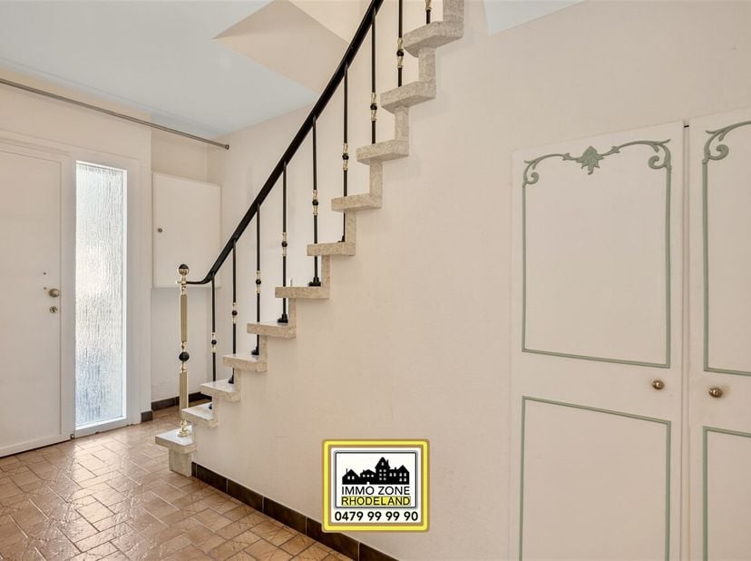 Maison à vendre
                    à 9620 Elene