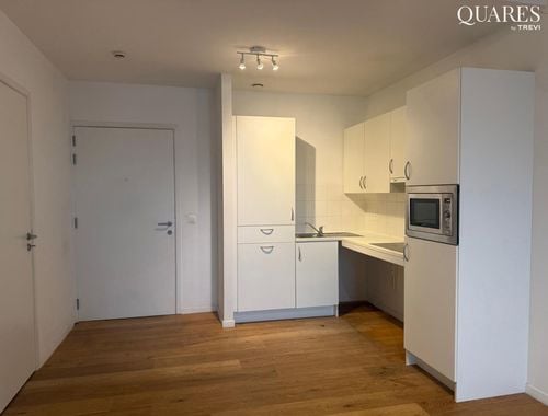                                         Appartement te huur in Antwerpen, € 800
