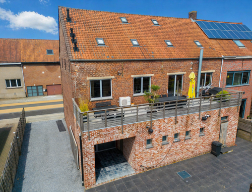                                         Usage mixte à vendre à Marke, € 475.000
