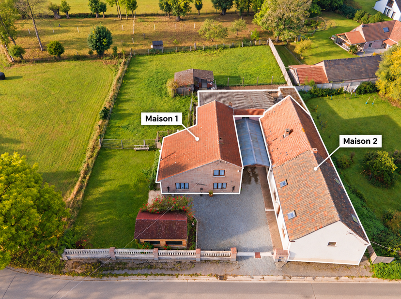 Huis te koop in ,
                    7822 Isières