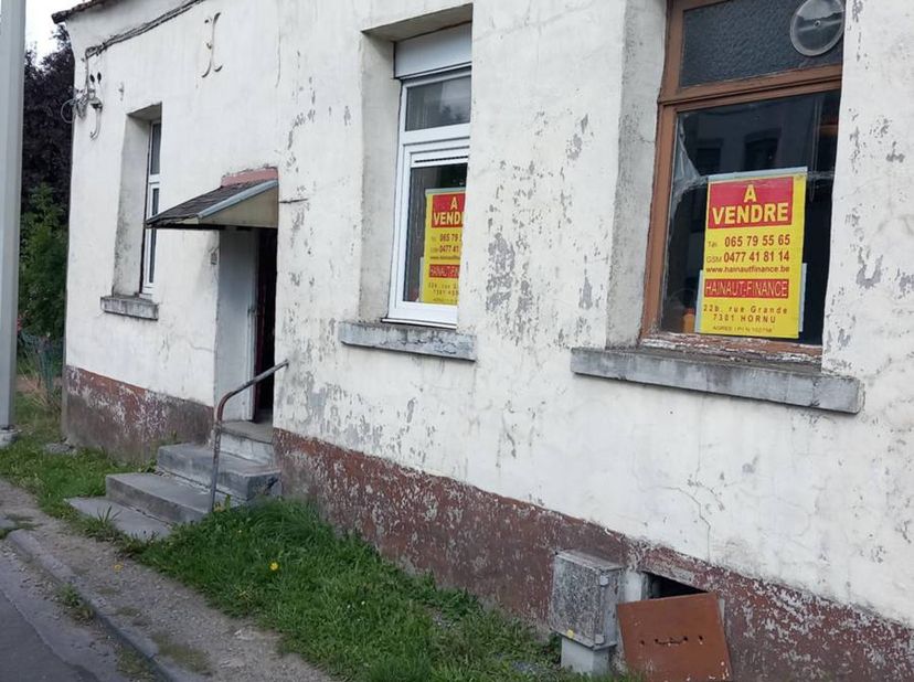 Maison à vendre à ,
                    7000 Mons