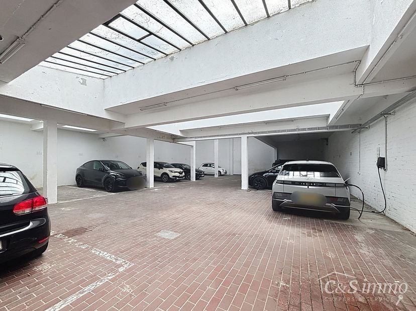 Garage à louer
                    à 2018 Antwerpen