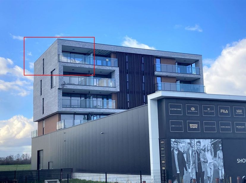 Nieuwbouw appartement met 2 slaapkamers en 2 balkons op toplocatie in Bree<br />
Ligging<br />
Het appartement is gelegen in het recente complex Gerke