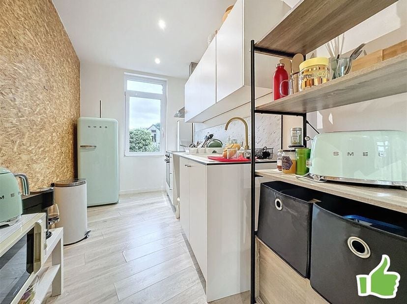 Appartement refait récemment à neuf à Luingne, composé d'une chambre et d'un jardin privatif de 100 m2. <br />
Appartement avec entrée privative, pas