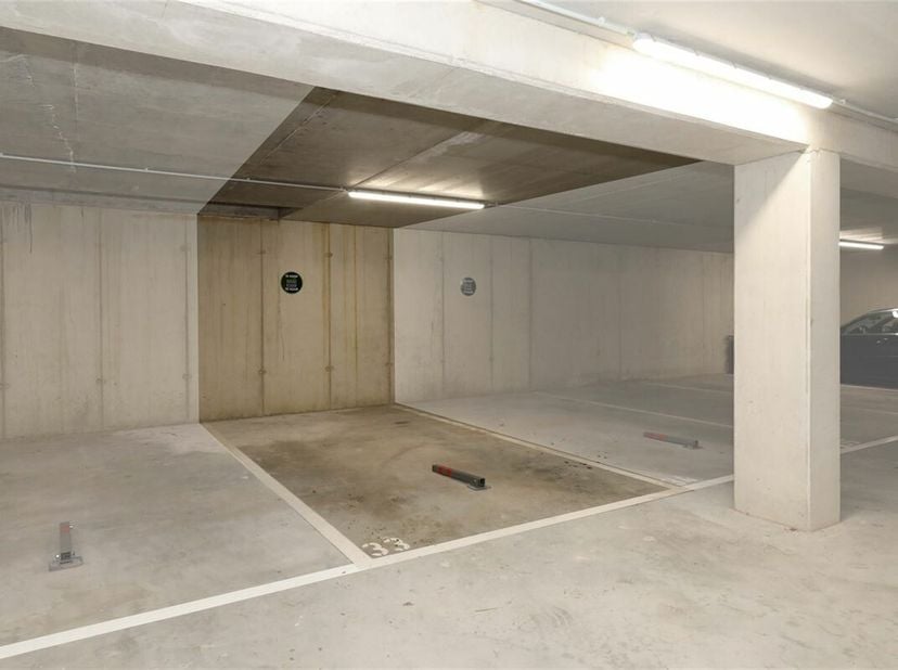 Autostaanplaats midden in het centrum van Hoeselt! <br />
Midden in de gezellige dorpskern van Hoeselt bevindt zich het gloednieuwe project residentie