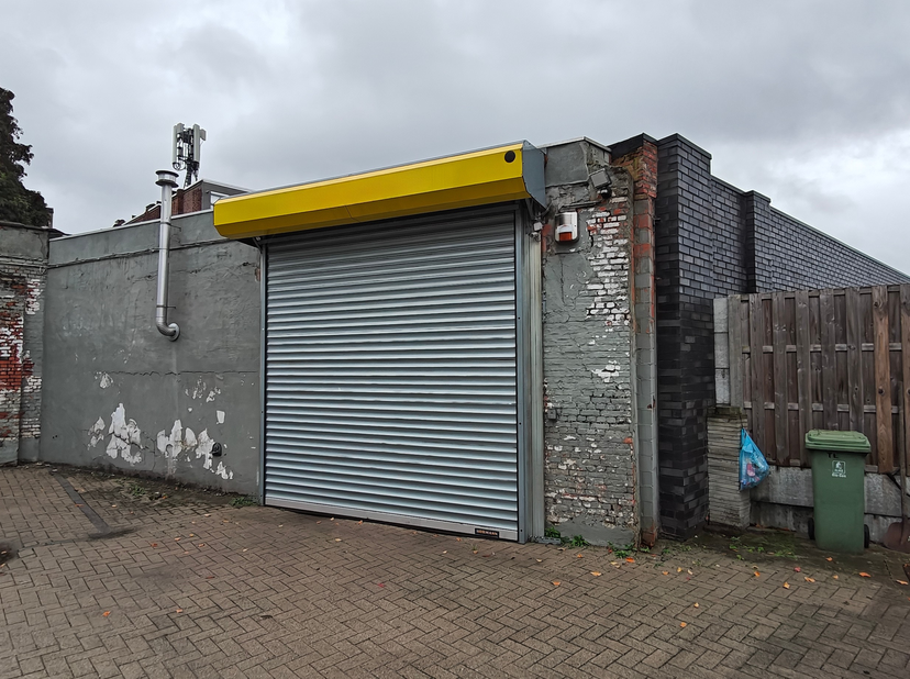 Bedrijfsvastgoed te koop in Ten Eekhovelei 15,
                    2100 Deurne