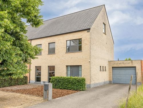                                         Woning te koop in Zoersel, € 635.000
