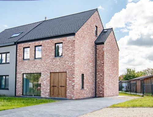                                         Woning te koop in Diepenbeek, € 669.000
