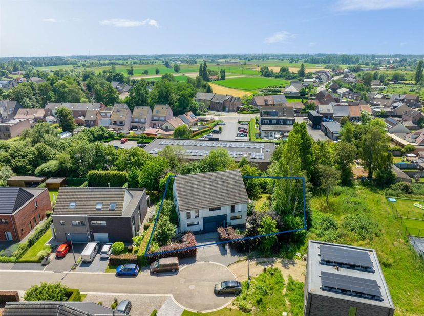 Huis te koop in Herman De Cuyperstraat 29,
                    2830 Blaasveld