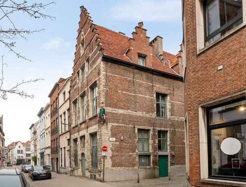                                         Maison de maître à vendre à Antwerpen, € 799.000
