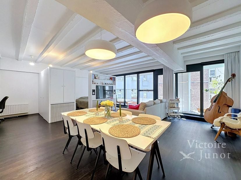 Gepresenteerd door Mike Doolaeghe - Tel. : +32 471 65 85 85 - E-mail : mike.doolaeghe@victoire.be<br />
Victoire Junot biedt u dit mooie gedeeltelijk-