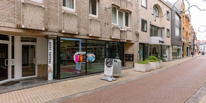 Bedrijfsvastgoed te huur in Florimond Leirensstraat 42, 9230 Wetteren