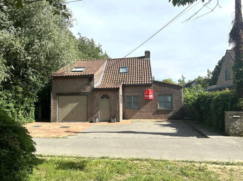 BEZOEKDAG 18/7 van 10UUR tot 11UUR! <br />
<br />
In een rustige, groene omgeving in Merkem, op het einde van een doodlopende straat, vind je deze cha