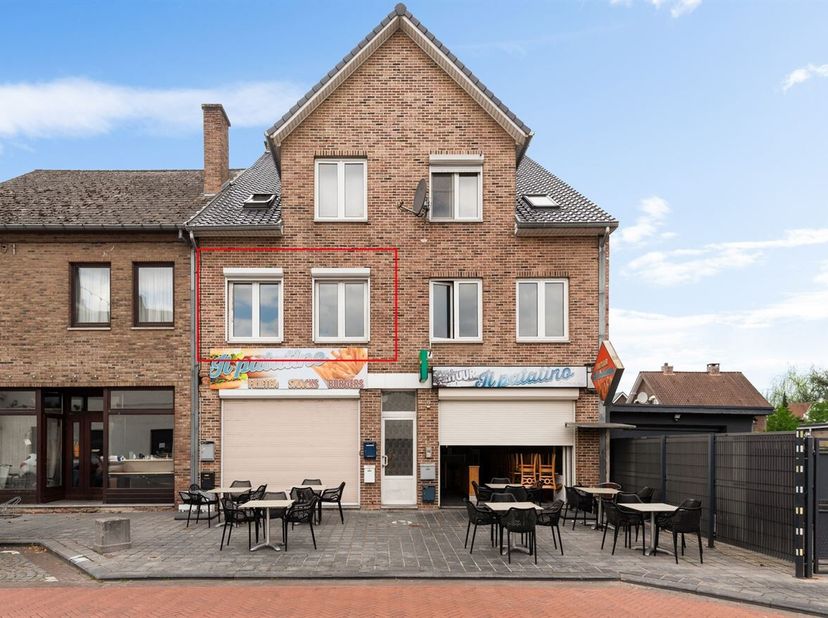 Appartement te koop in Maasmechelen<br />
Bent u op zoek naar een instapklaar appartement op een centrale locatie? Dan is dit gezellige éénslaapkamera