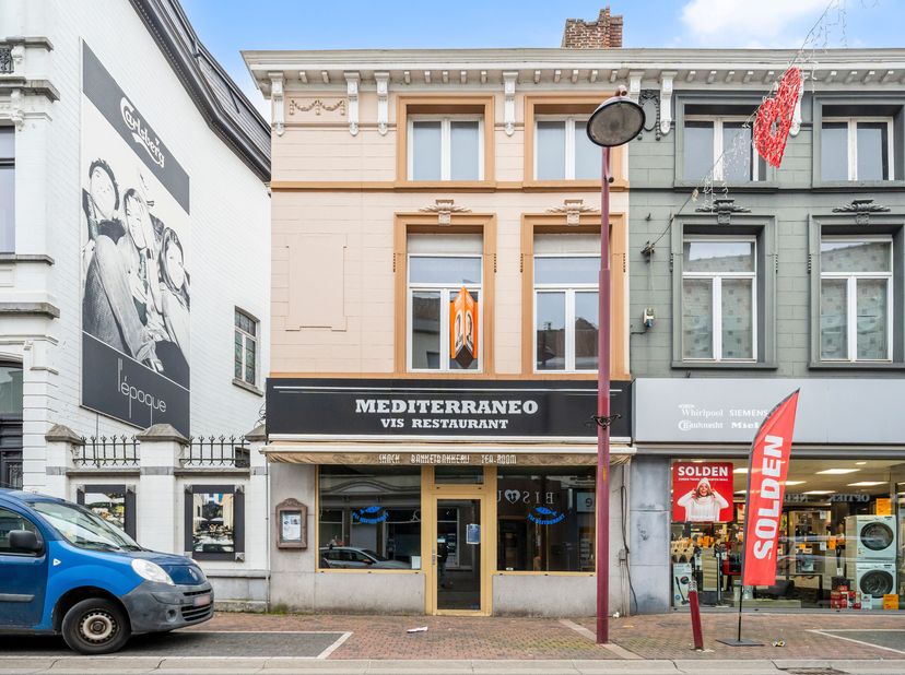 Bien professionnel à vendre
                    à 8930 Menen